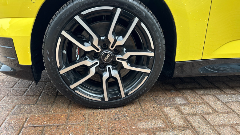 MINI Cooper 135kW E Sport 41kWh 3dr Auto Electric Hatchback